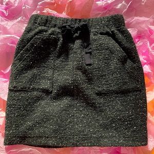 Loft petite tweed skirt with pockets and tie elastic waist. Cute with long socks